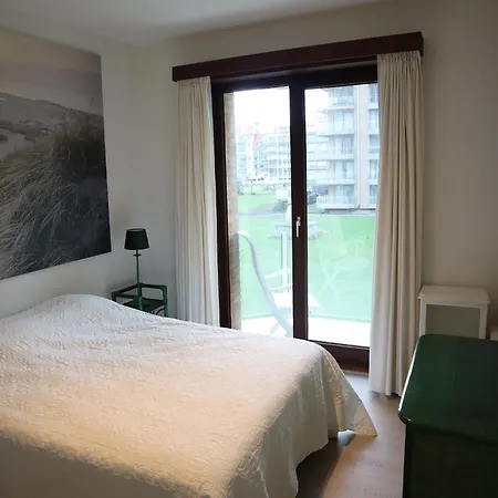 Den Oever V 108 With A View Of The Fairway * 니우포르트